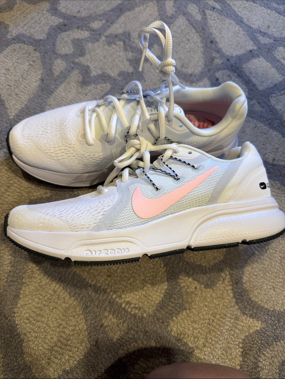 Nike White Women's Running Shoes with Pink Swoosh
